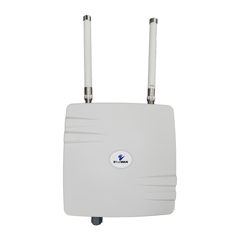 EW75200-1308 - Hardened IP67 Outdoor Wireless Access Point with 5GHz/19dBi Panel Antenna & 5GHz/8dBi Omni Antenna
